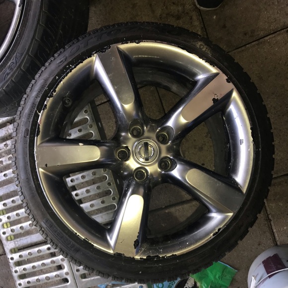 NISSAN 350 STOCK RIMS - Picture 3 of 4